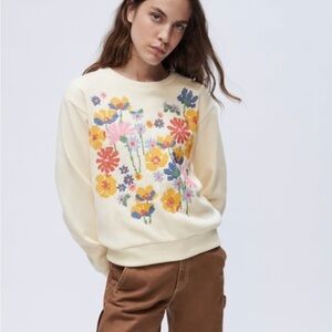 Zara Floral Embroidered Cream Sweatshirt